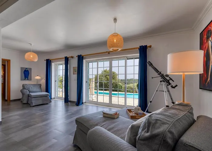 Casa Branca - With Private Pool & Big Garden Ribamar (Lourinha)