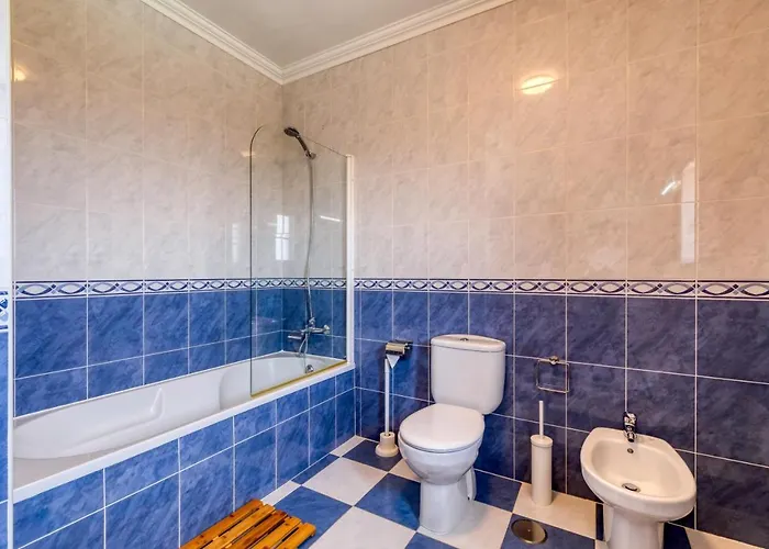 Casa Branca - With Private Pool & Big Garden Villa *