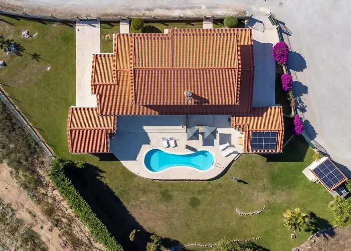 Casa Branca - With Private Pool & Big Garden * Ribamar (Lourinha)